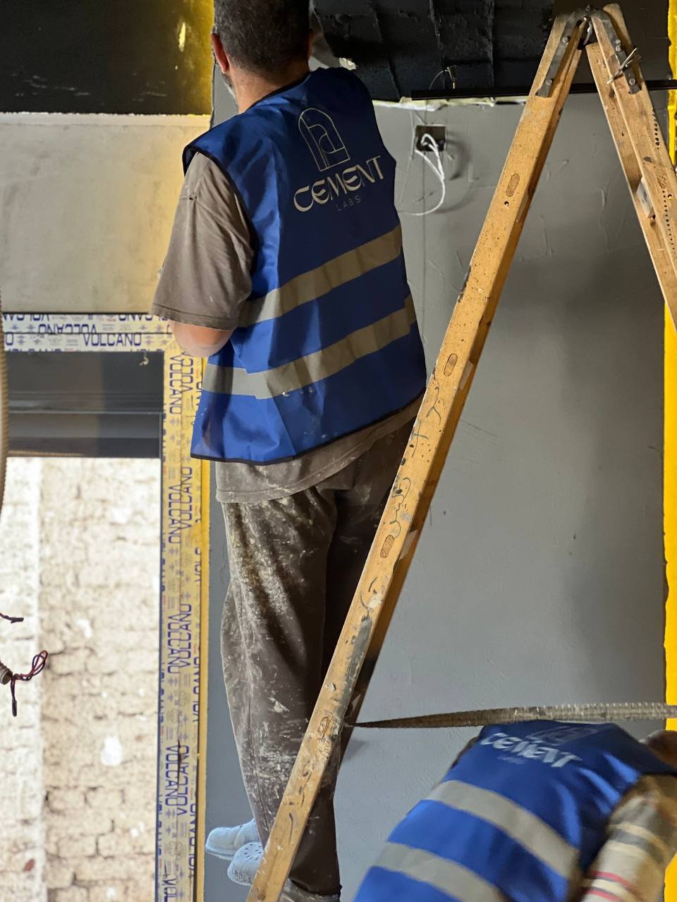 photo_5981249831429065003_y