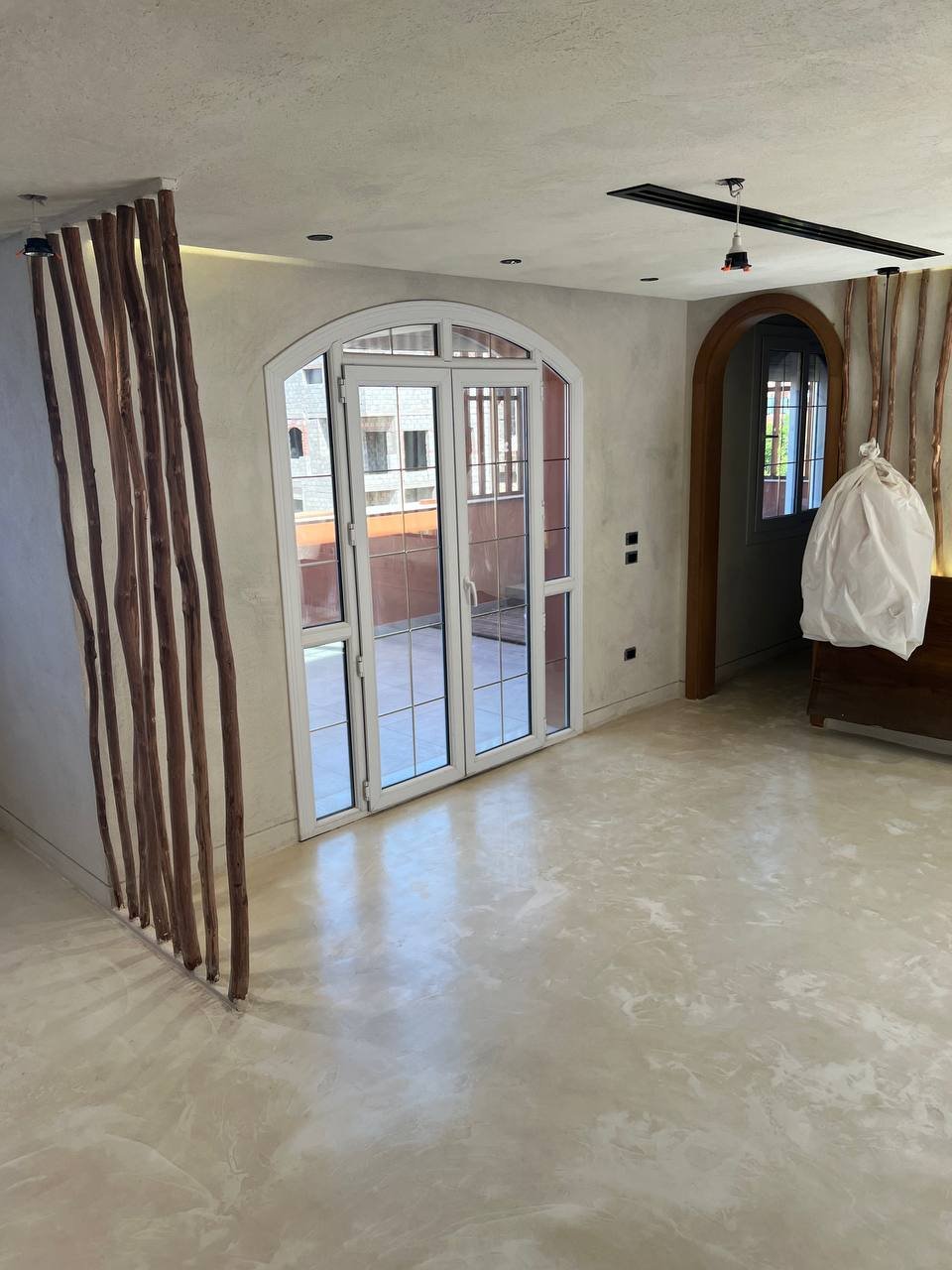 photo_5981249831429065040_y